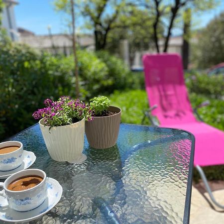 Appartamento Napjacu With Own Parking And Garden Herceg Novi Esterno foto